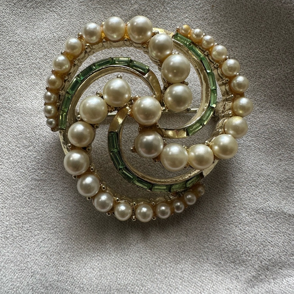 Elegant Pearl and Green Gem Brooch